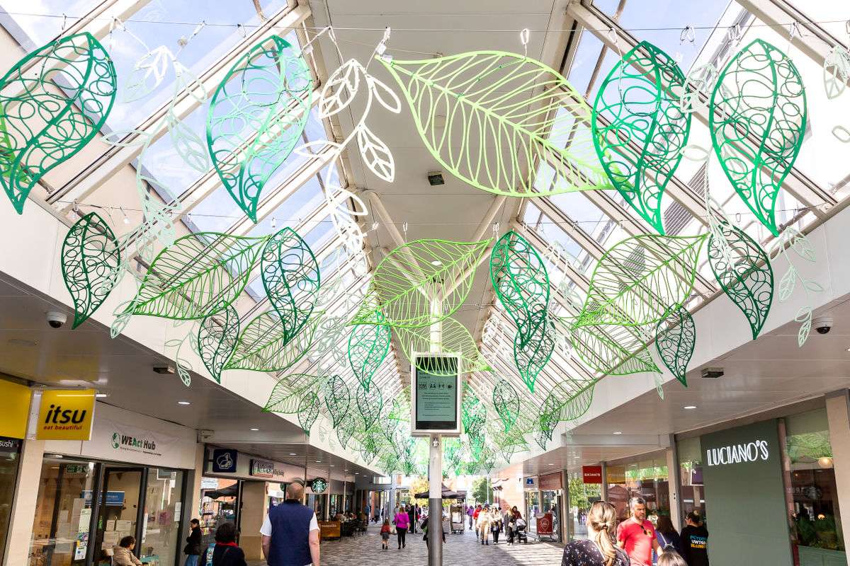 Retail to let - 26 Wolsey Walk, Woking, GU21 6XX