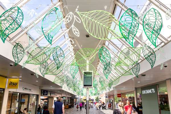 Retail to let - 26 Wolsey Walk, Woking, GU21 6XX