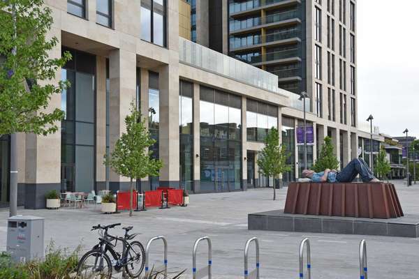 Retail to let - Unit 3, Commercial Way, Woking, GU21 6ET