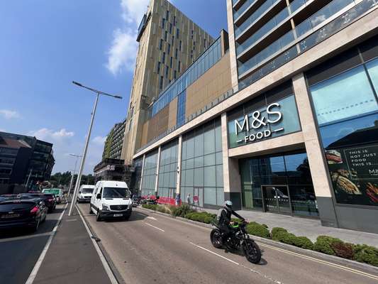 Leisure to let - Leisure Unit, Victoria Way, Woking, GU21 6XS