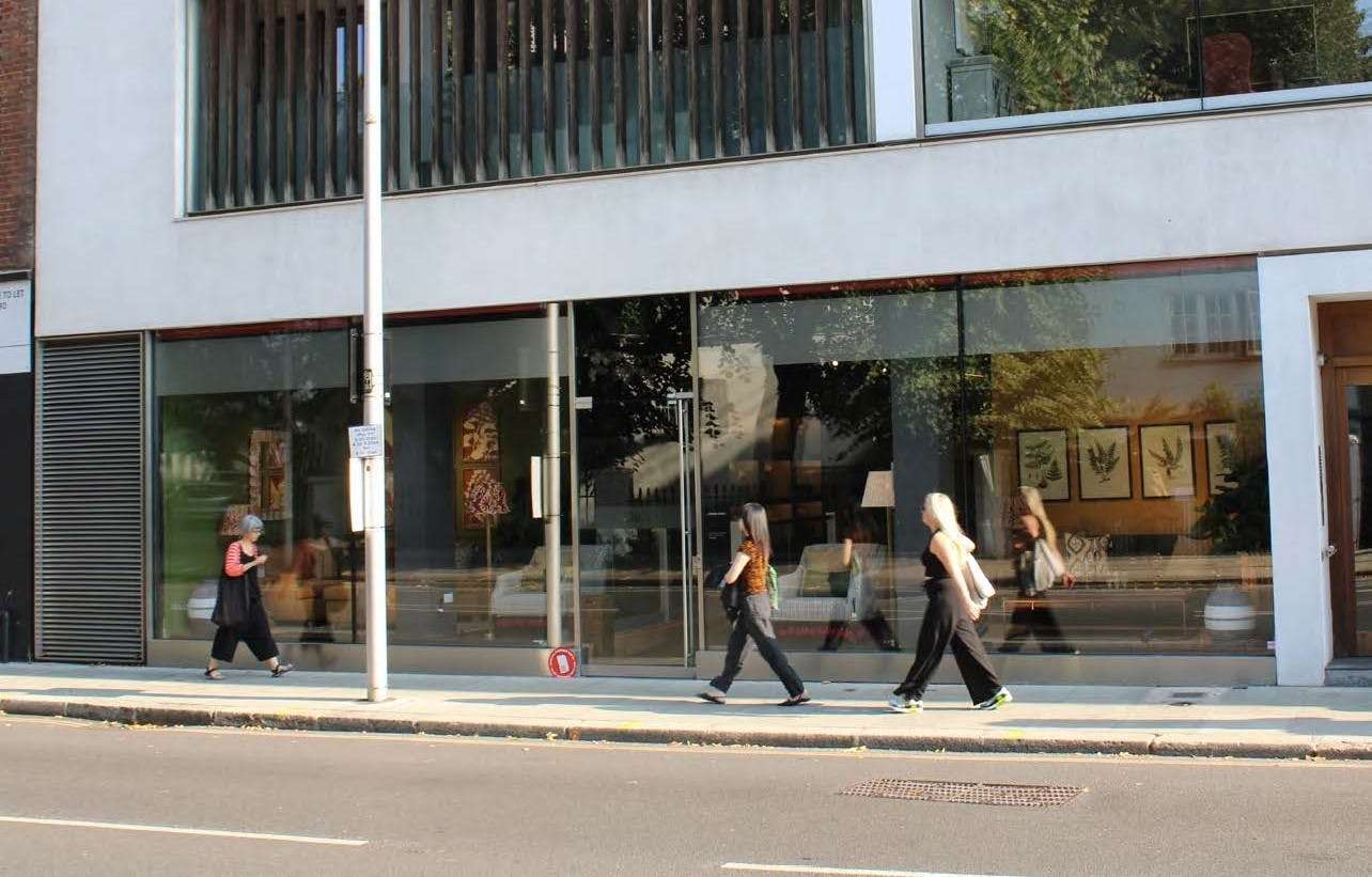 Retail to let - 155-159 Fulham Road, Kensington & Chelsea, SW3 6SN