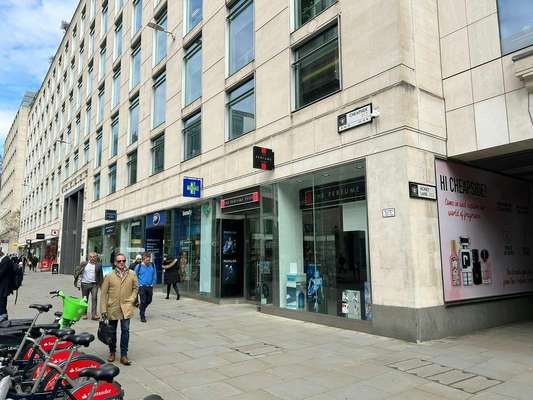 Retail to let - Unit G, 107 Cheapside, City of London, EC2V 6DN