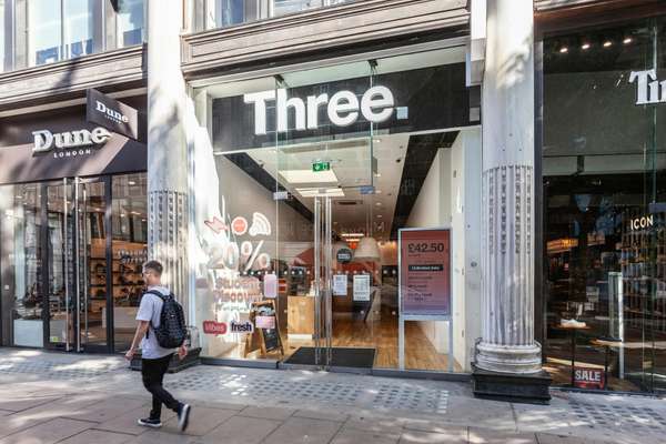 Retail to let - 160 Oxford Street, London, W1D 1NF