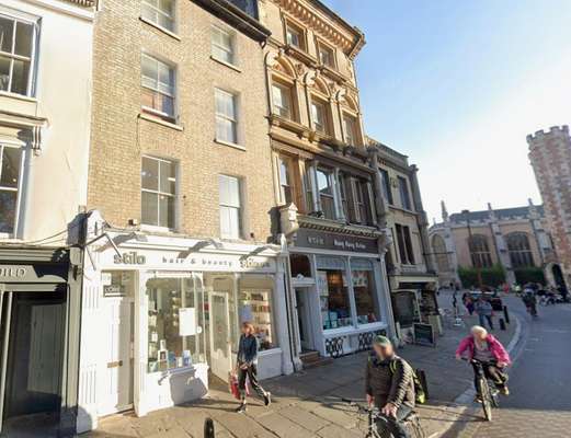Retail to let - 13 St John's Street, Cambridge, CB2 1TW