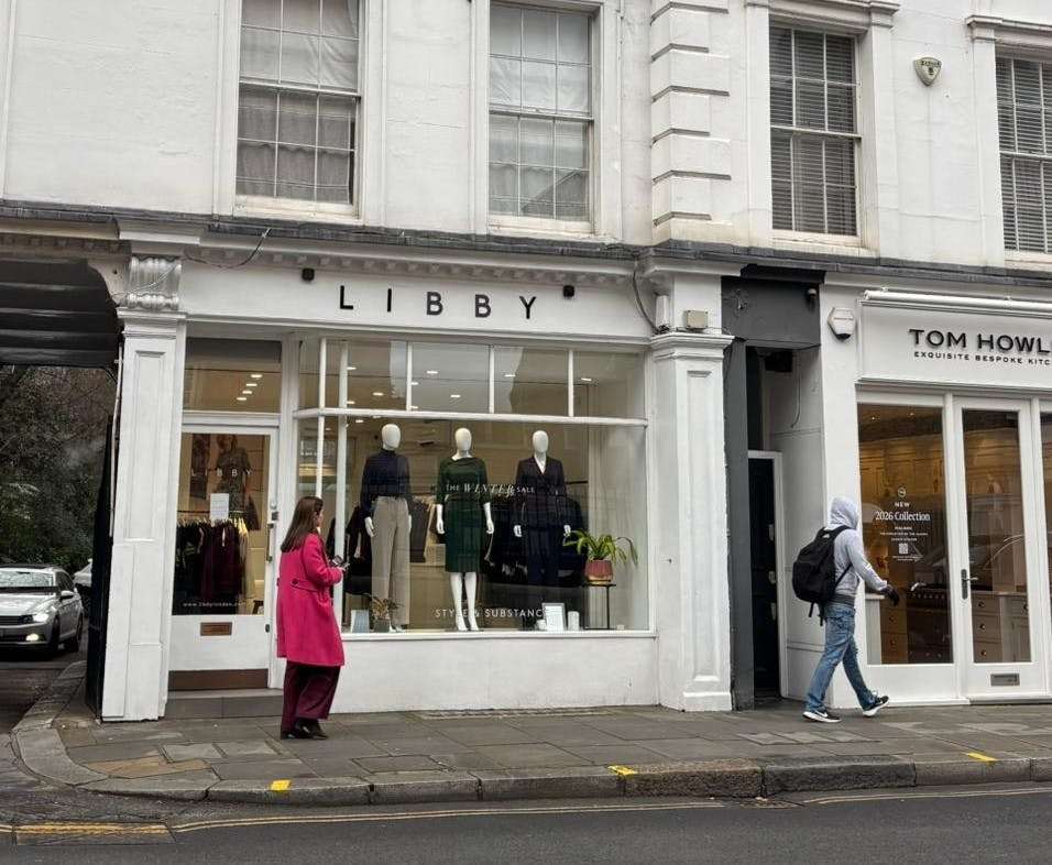 Retail to let - 74 Fulham Road, South Kensington, SW3 6HH