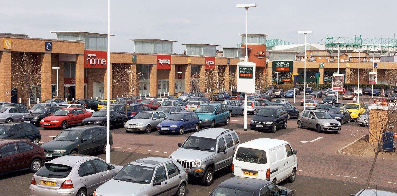 Retail to let - Meadowbank Retail Park, Meadowbank Shopping Park, Moray Park, Edinburgh, EH7 5TS