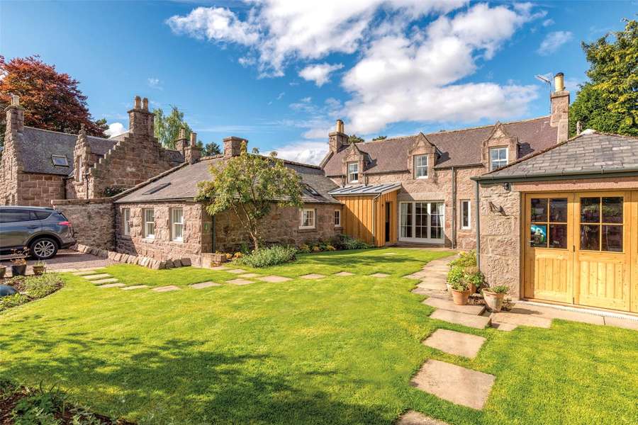 Savills Luton Cottage Bridgeview Road Aboyne Aberdeenshire