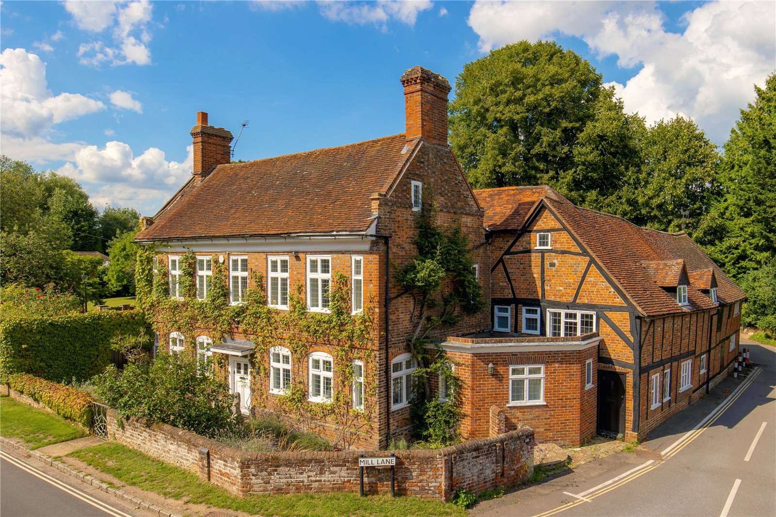 High Street, Amersham, Buckinghamshire, HP7 0EQ Property for sale