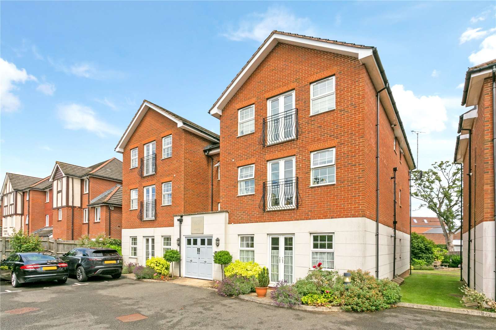 Hanover Court, 37 Chesham Road, Amersham, Buckinghamshire, HP6 5NE Property for sale Savills