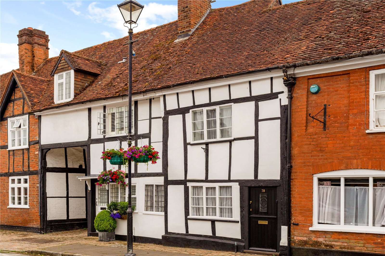 Savills High Street, Amersham, Buckinghamshire, HP7 0DS Property for sale