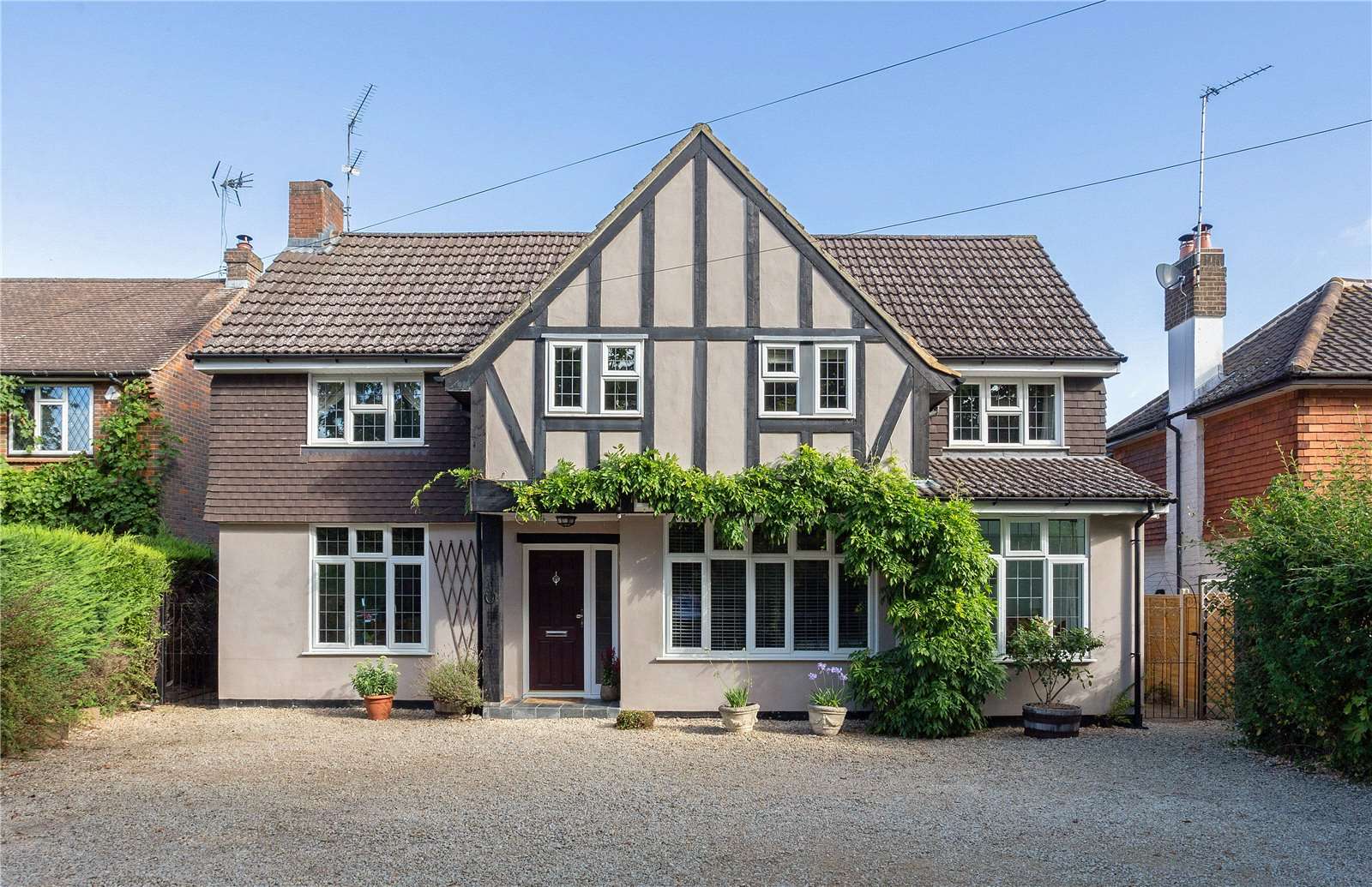 Amersham Road, Little Chalfont, Amersham, Buckinghamshire, HP6 6SW