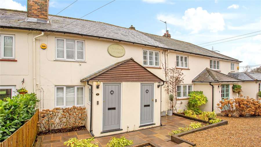Crosspath Cottages, Magpie Lane, Coleshill, Amersham, HP7 0LT