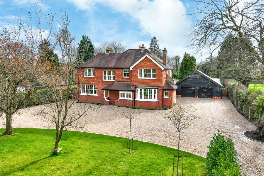 Weedon Hill, Hyde Heath, Amersham, Buckinghamshire, HP6 5RN Property