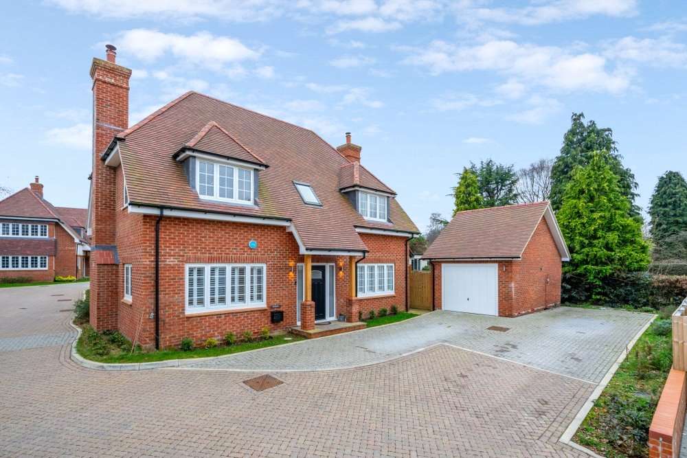 Houses for sale in Great Kingshill, Buckinghamshire Savills