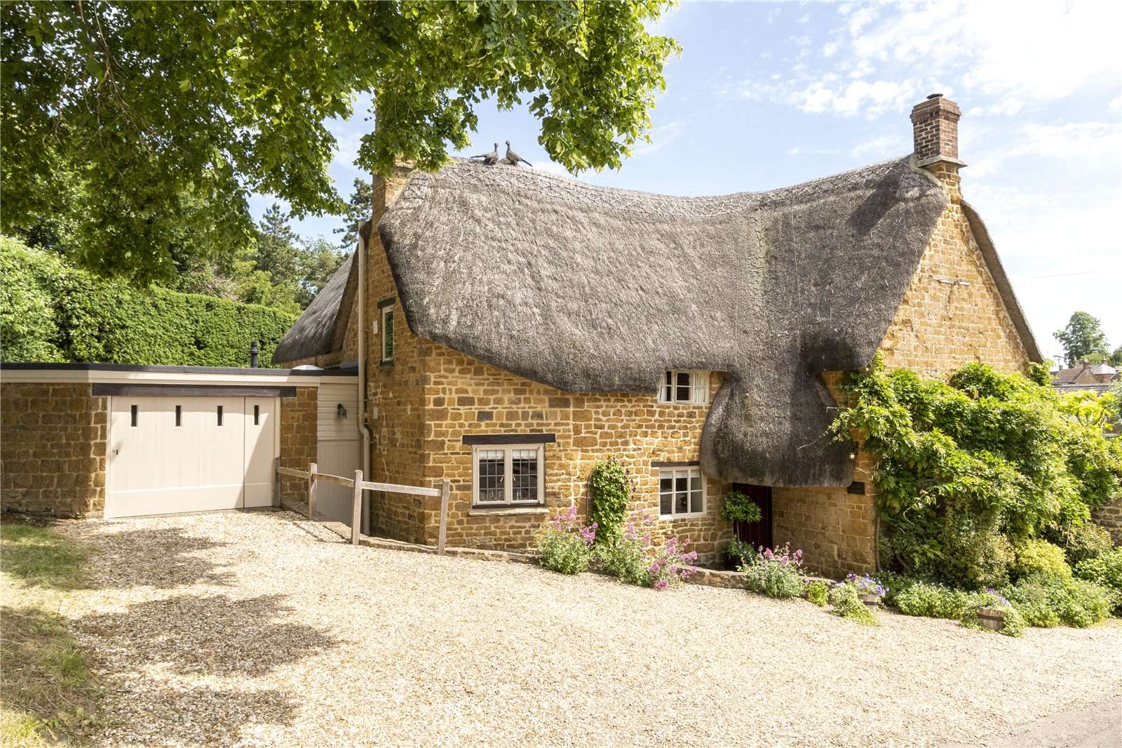 Savills Little Bridge Road, Bloxham, Banbury, Oxfordshire, OX15 4PU