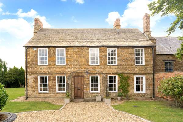 Savills Houses For Sale In Warwickshire England