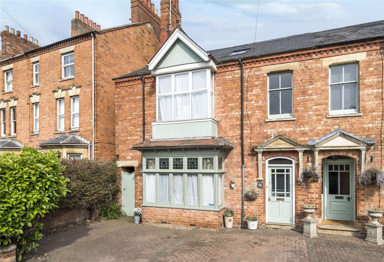 Bath Road, Banbury, Oxfordshire, OX16 0TR Property for sale Savills