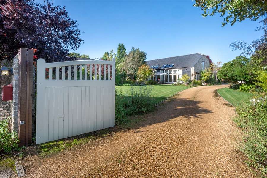 Mill Road, Haversham, Milton Keynes, Buckinghamshire, MK19 7DL