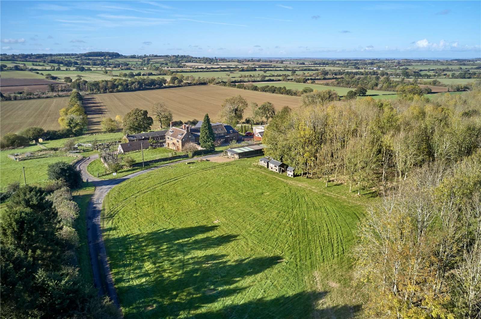 Byfield, Daventry, Northamptonshire, NN11 6YJ คุณสมบัติ รอขาย Savills