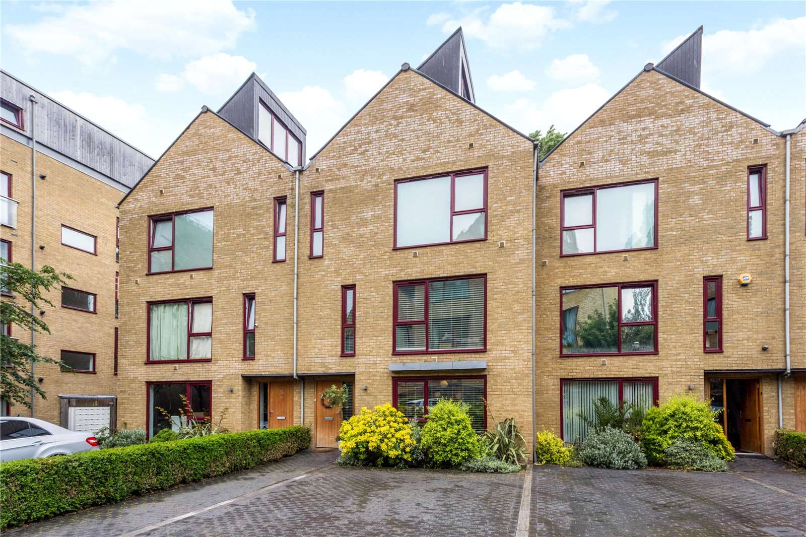 Kings Mill Way, Denham, Uxbridge, Middlesex, UB9 4BT Property for