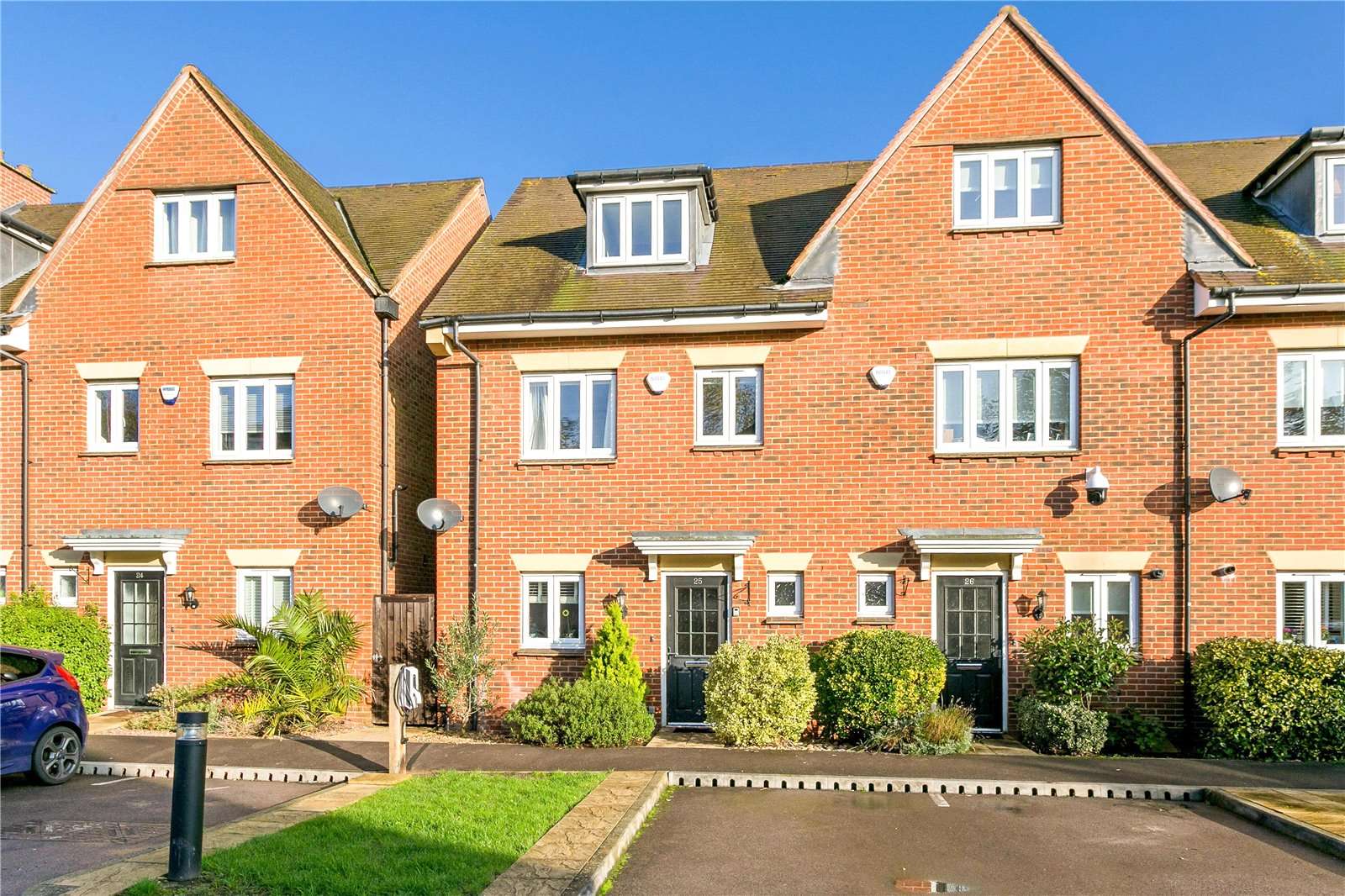 Savills Montague Close, Farnham Royal, Slough, SL2 3DW Property for