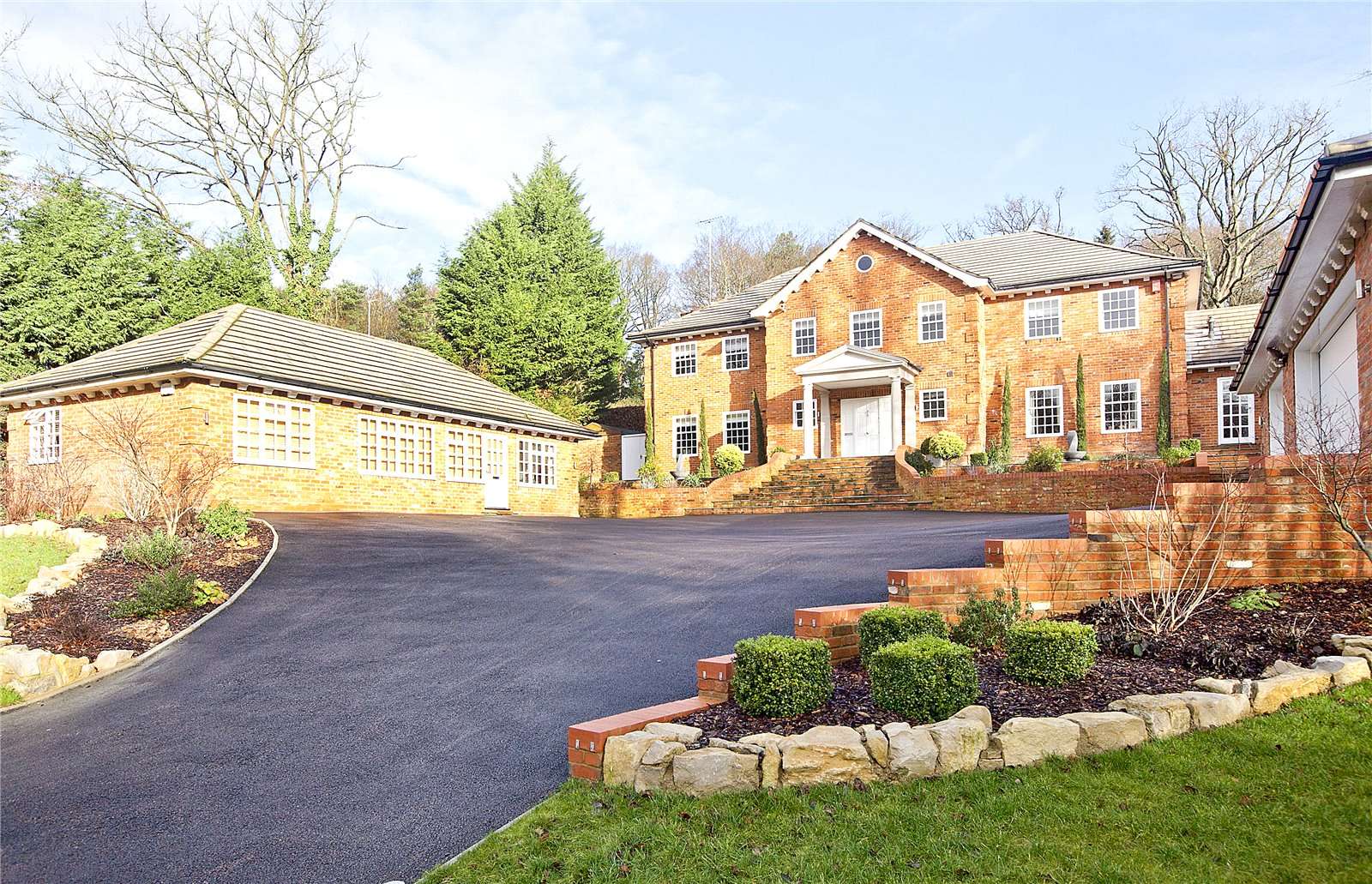 Long Bottom Lane, Seer Green, Beaconsfield, Buckinghamshire, HP9 2UL