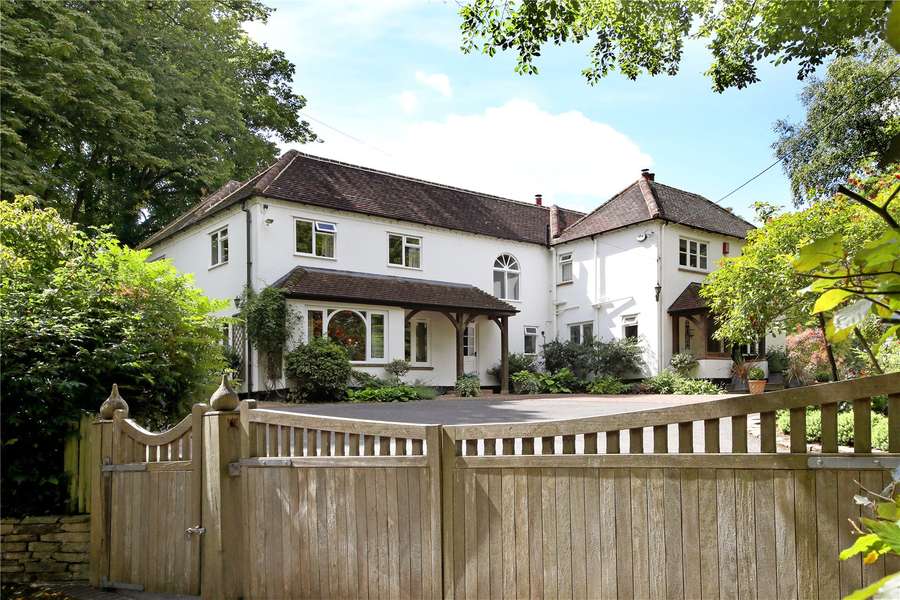 Savills The Holloway Whiteleaf Princes Risborough Buckinghamshire Hp27 0lr Property For Sale