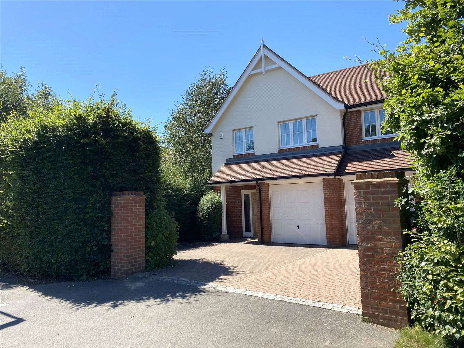 Cherry Tree Road, Beaconsfield, Buckinghamshire, HP9 1BB Property for