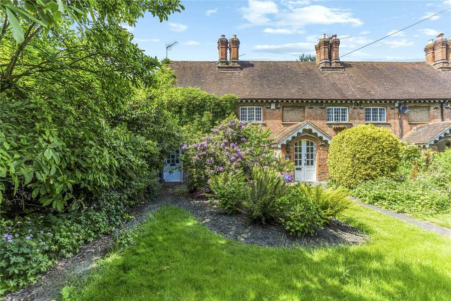 Red Lion Cottages, Stoke Green, Stoke Poges, Slough, SL2 4HP Property