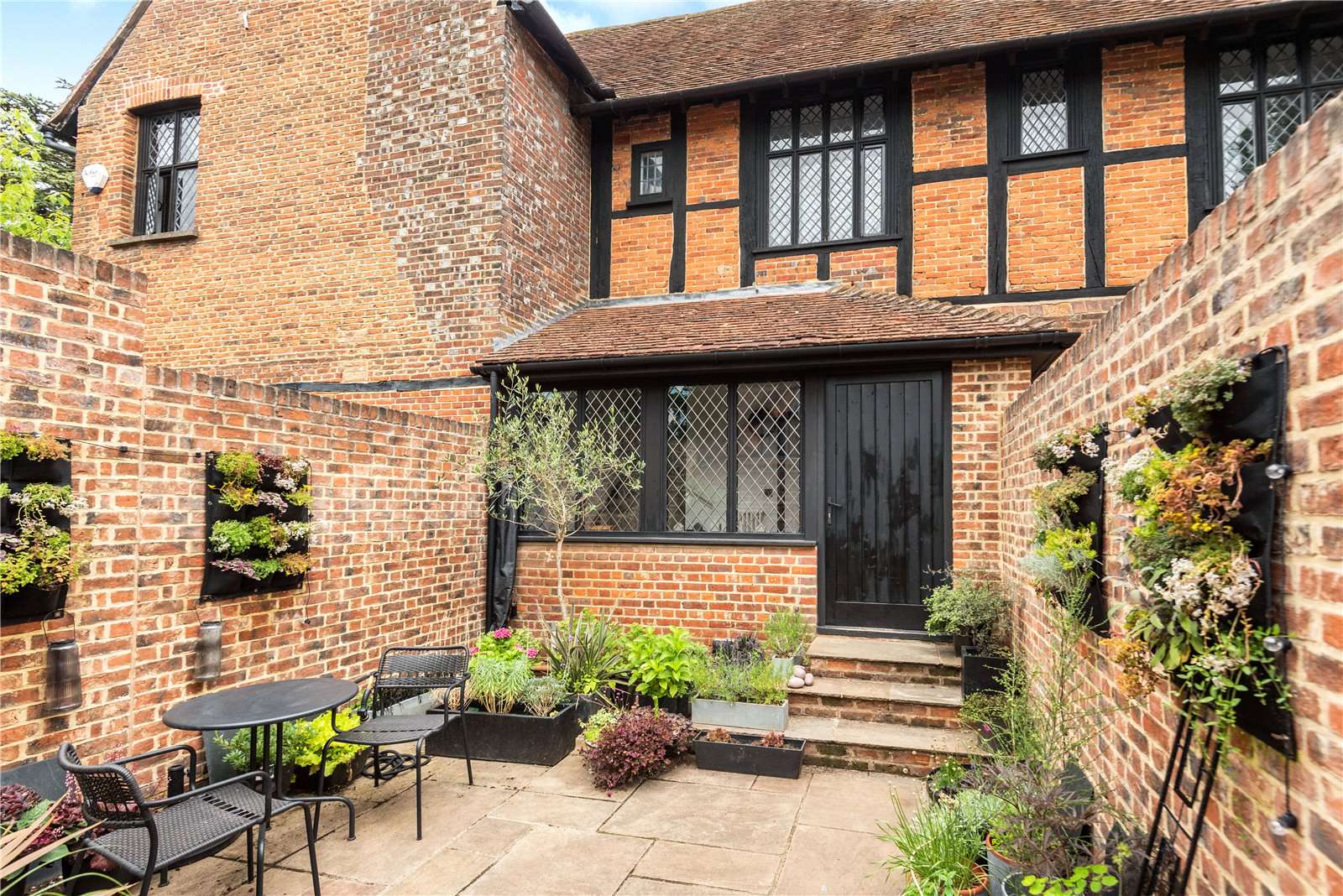 Windsor End, Beaconsfield, Buckinghamshire, HP9 2JW Property for sale