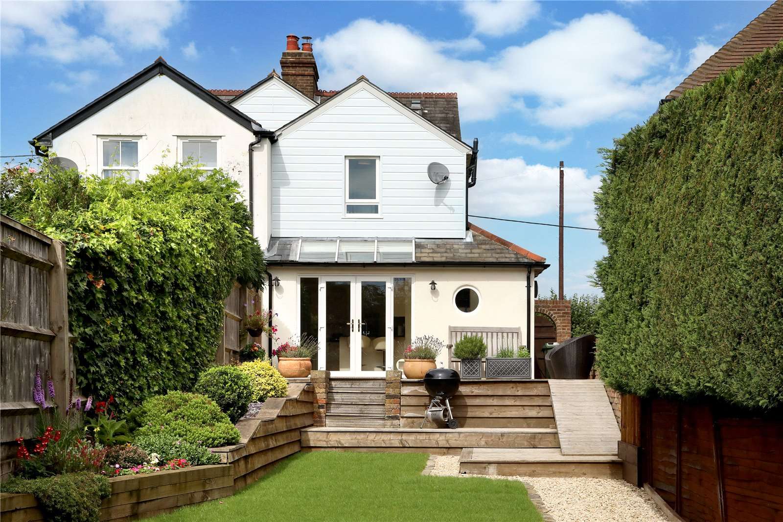 Coleshill Lane, Winchmore Hill, Amersham, Buckinghamshire, HP7 0NS | Property for sale | Savills