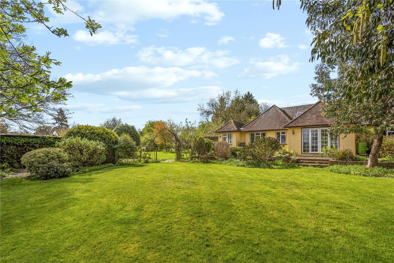 Green End Road, Radnage, High Buckinghamshire, HP14 4BZ