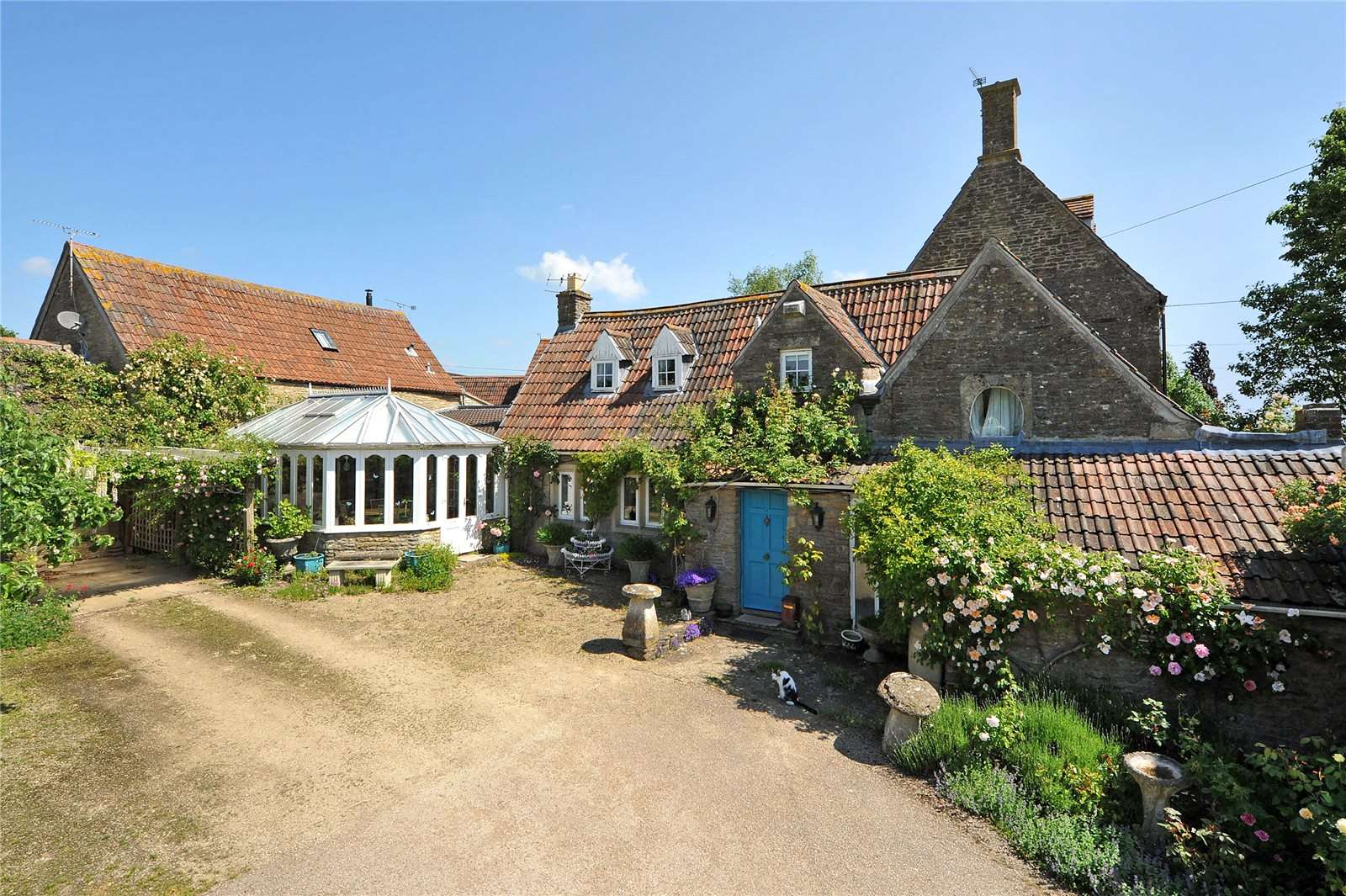 Savills Laverton Near Bath Ba2 7ra Properties For Sale