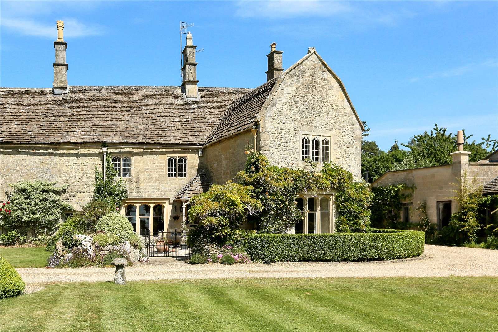 Savills Winsley Manor, Winsley, BradfordonAvon, Wiltshire, BA15 2LT