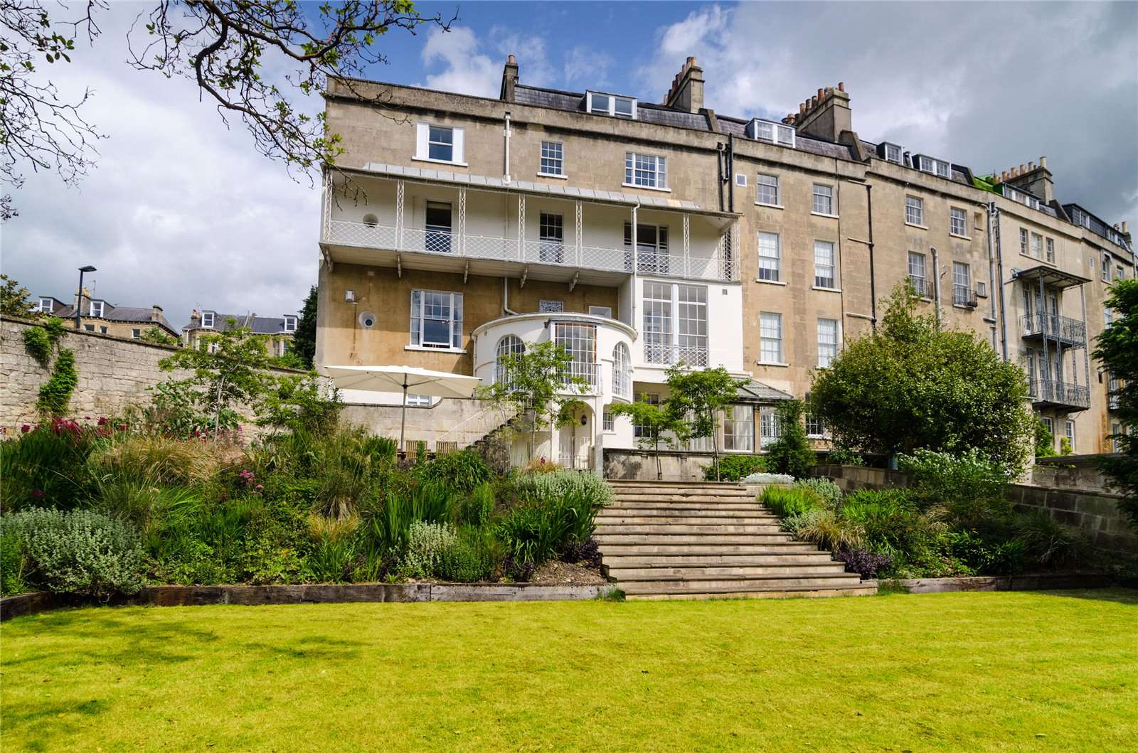 Widcombe Crescent, Bath, Somerset, BA2 6AH | Property for sale | Savills