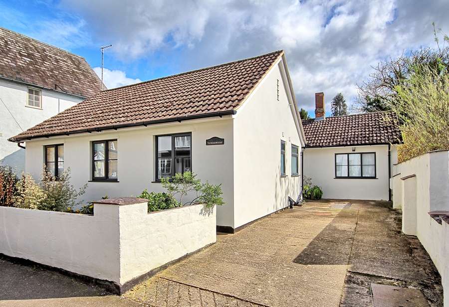 Hadham Cross, Much Hadham, Hertfordshire, SG10 6AL Property for sale