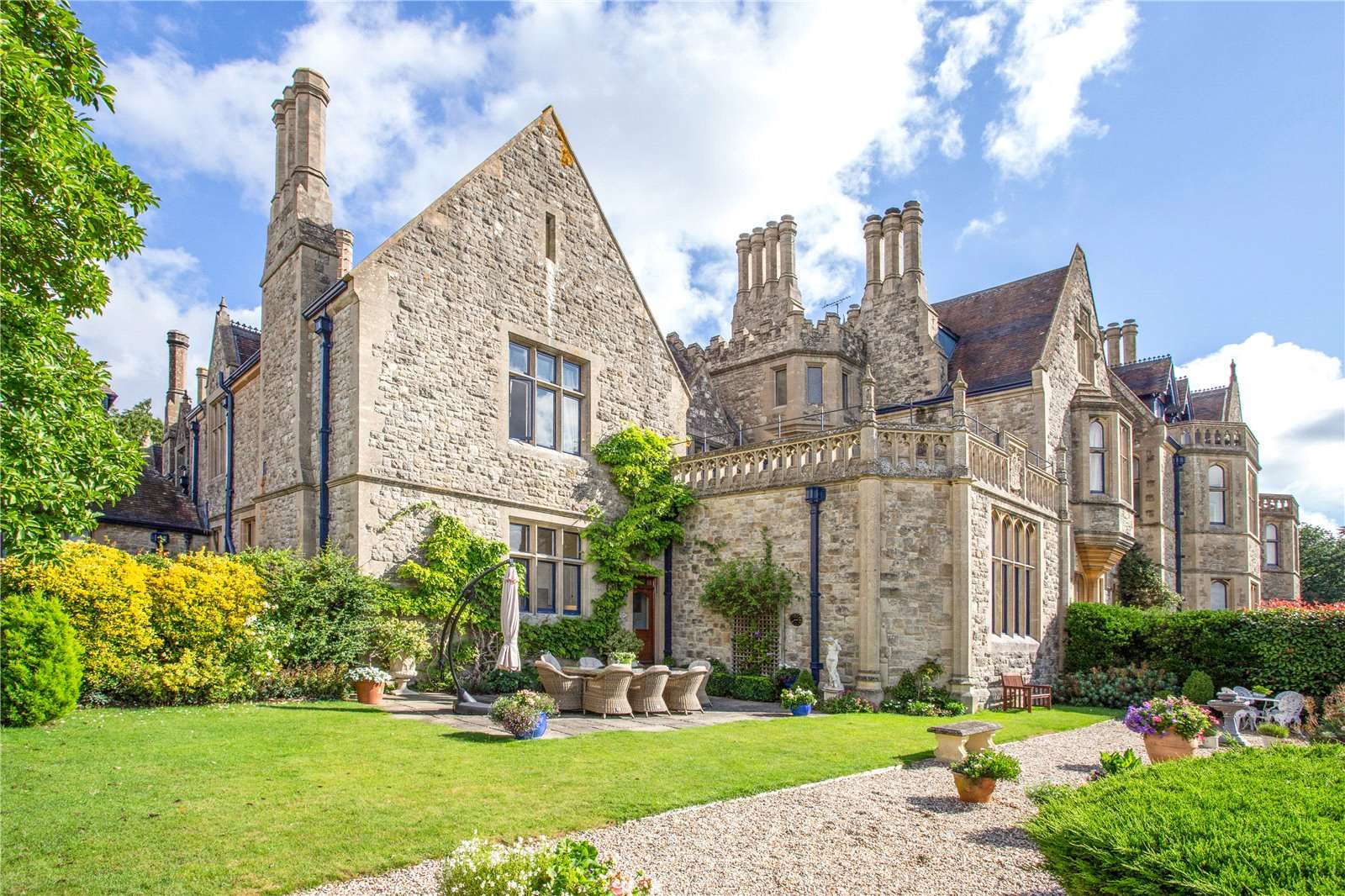 Savills Hassobury Park, Farnham, Stortford, Hertfordshire