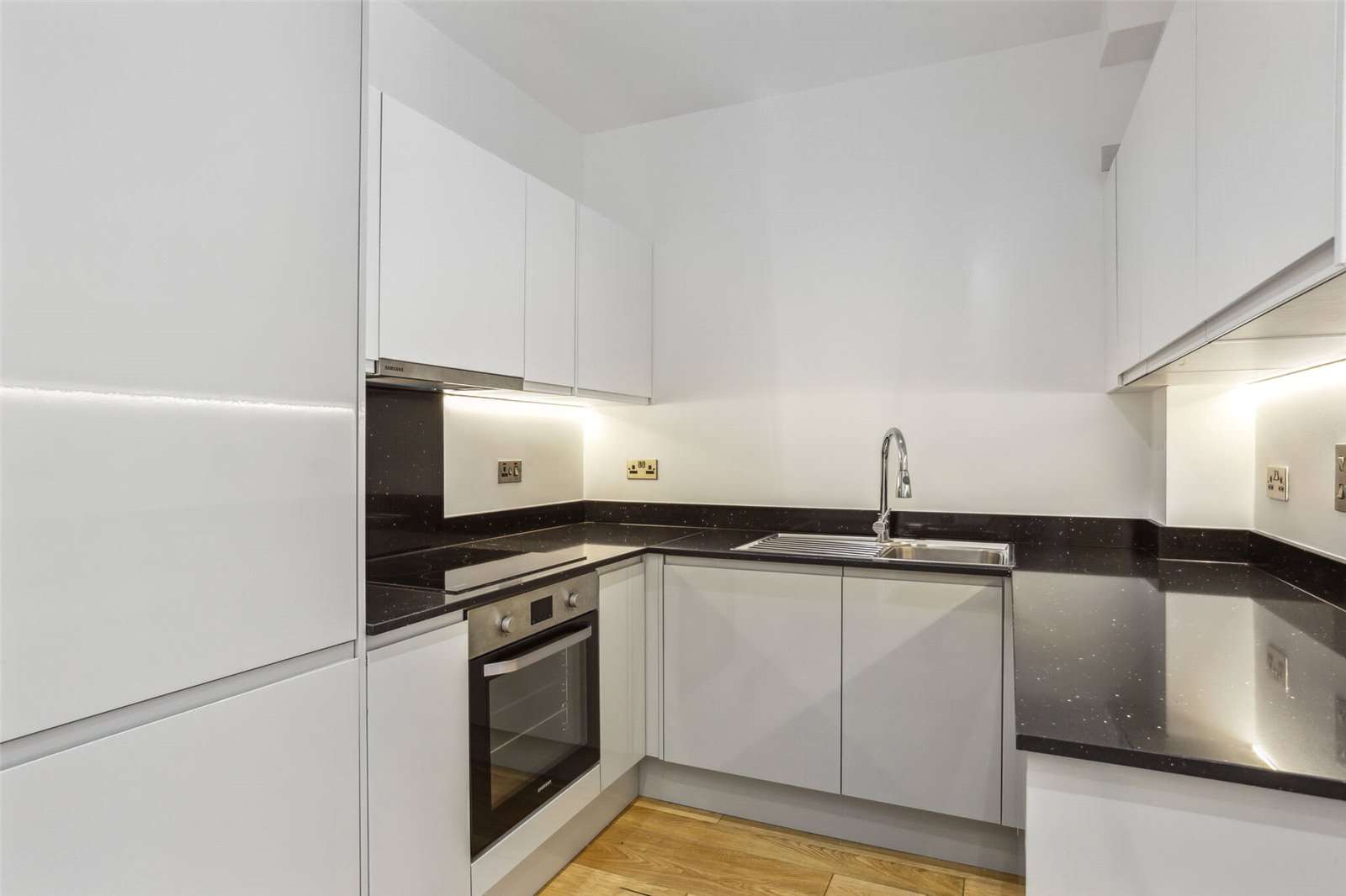 Flat 2 48 Camden St  