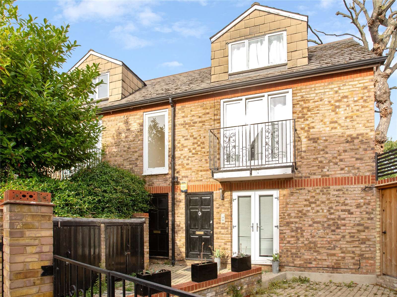 Bolingbroke Walk, London, SW11 3NE Property for sale Savills