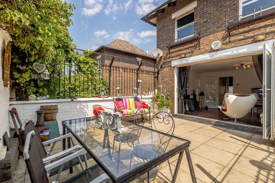 Usborne Mews, London, SW8 1LR Property for sale Savills