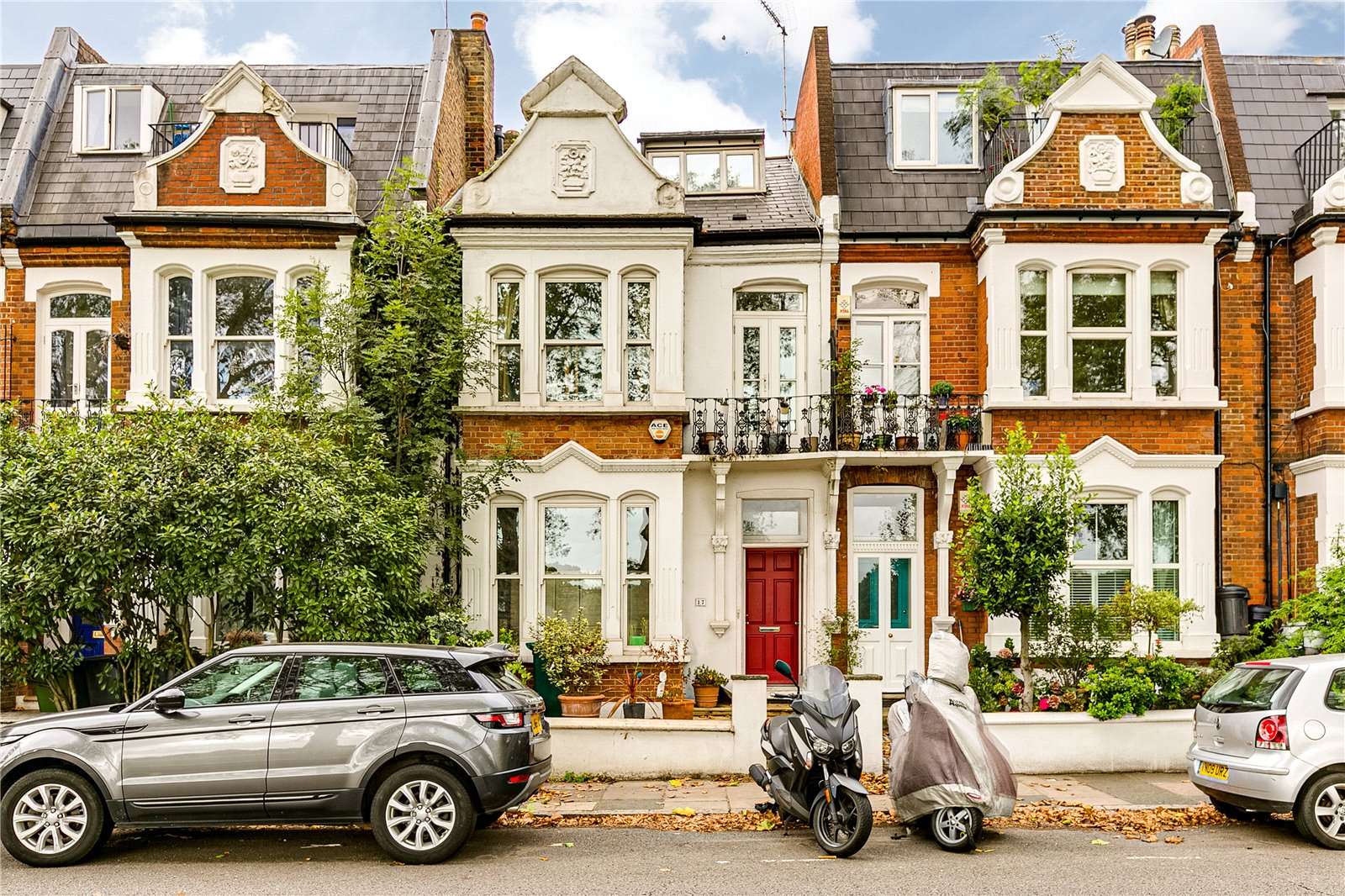 Savills Rocks Lane, Barnes, London, SW13 0DB Własność na sprzedaż