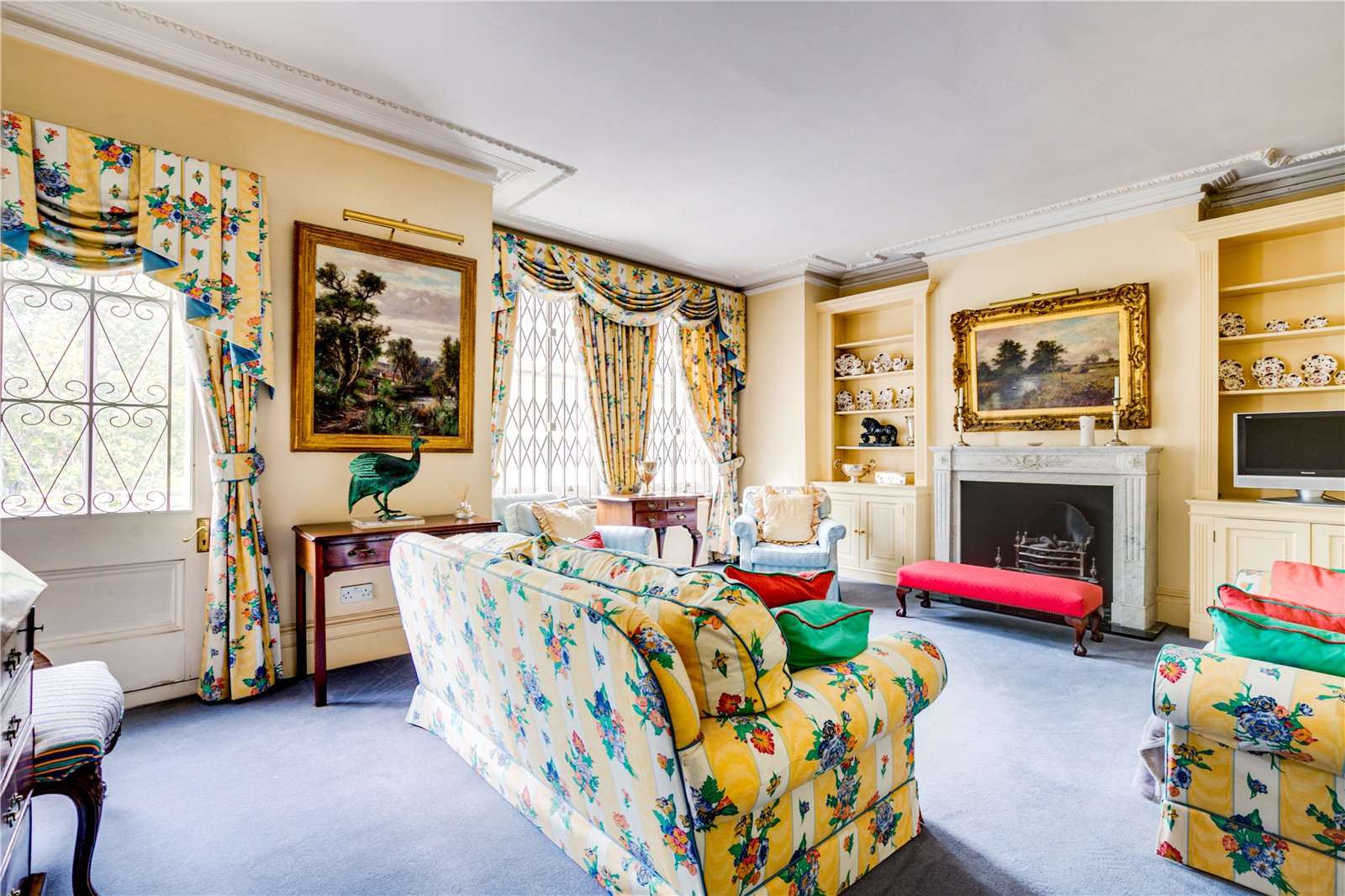 Savills The Crescent, Barnes, London, SW13 0NN Property for sale