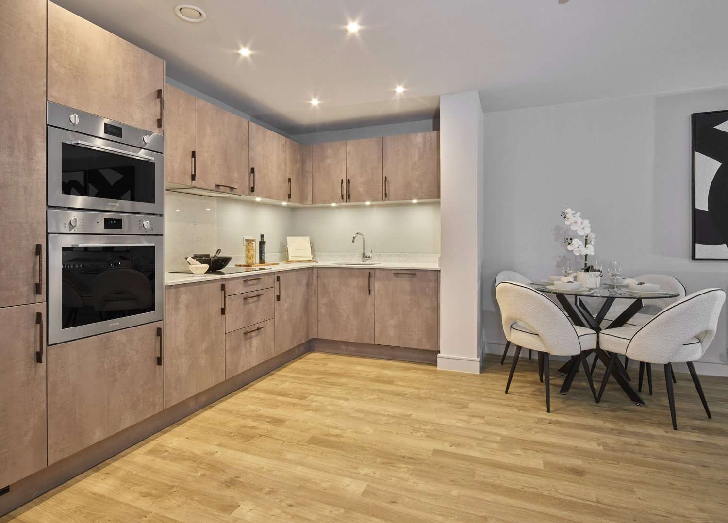 4302 Wills House, Factory East Street, Bedminster, BS3 4HH