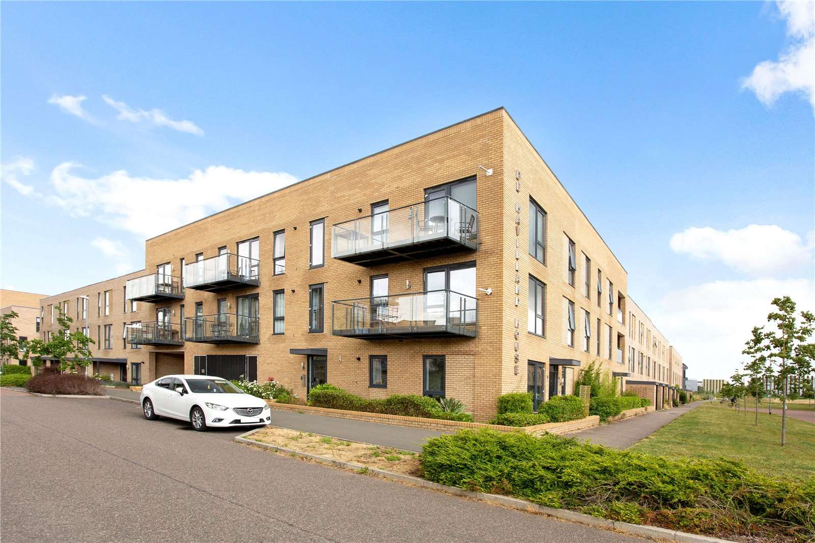 70 Whittle Avenue, Trumpington, Cambridge, Cambridgeshire, CB2 9DW