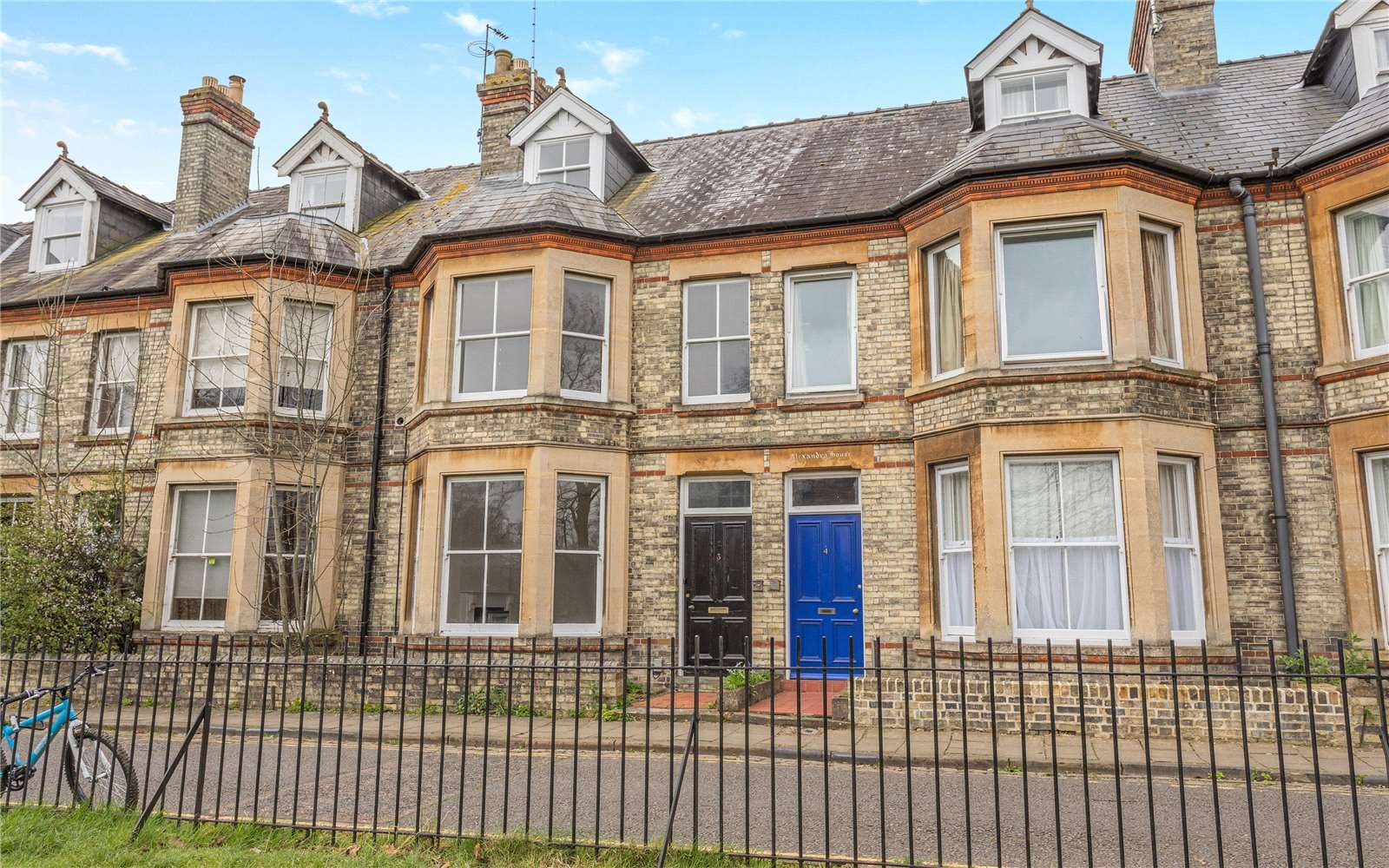 Park Parade, Cambridge, Cambridgeshire, CB5 8AL Property to rent