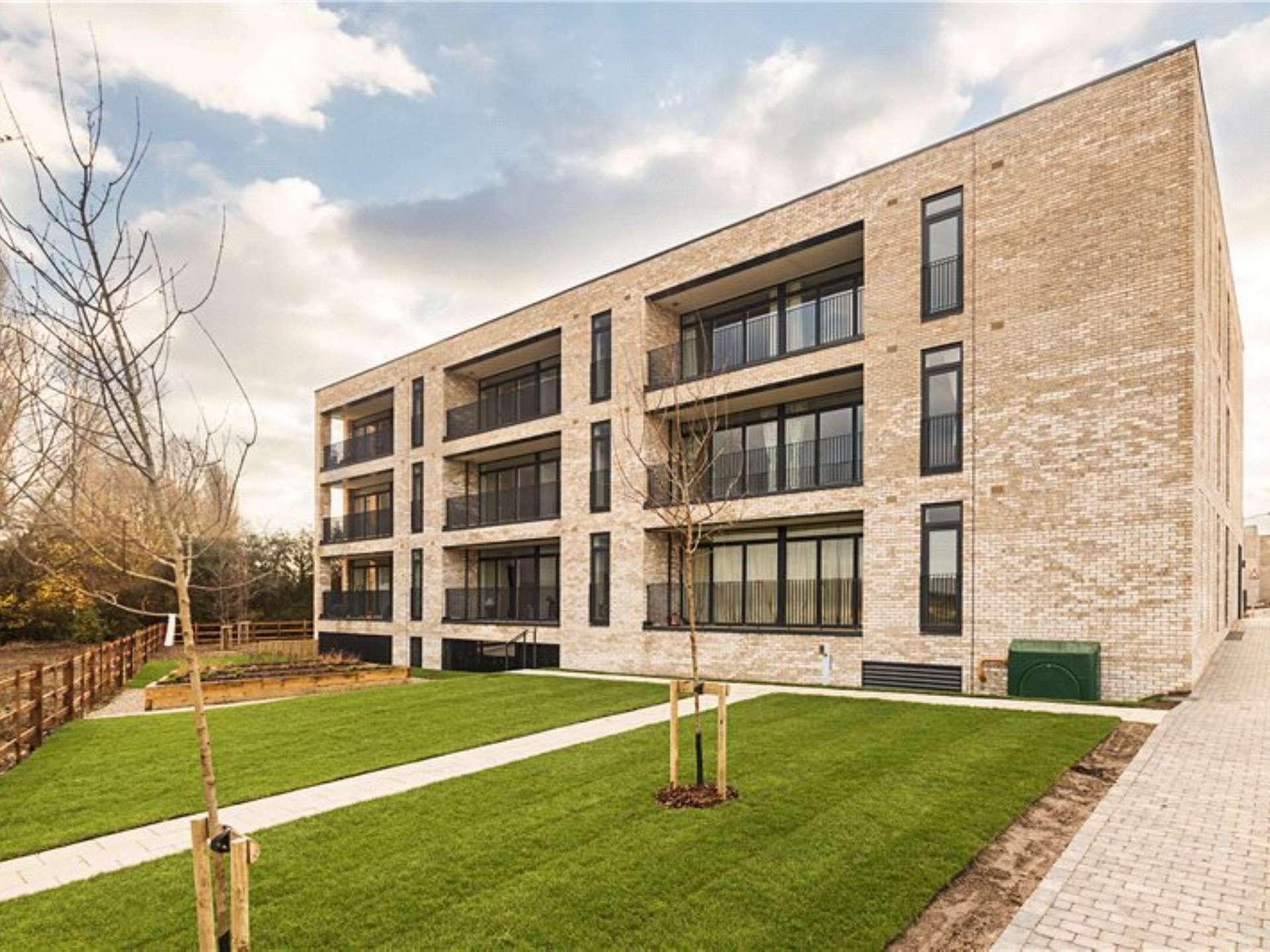 Raeburn House, Lapwing Avenue, Trumpington, Cambridge, CB2 9AN New