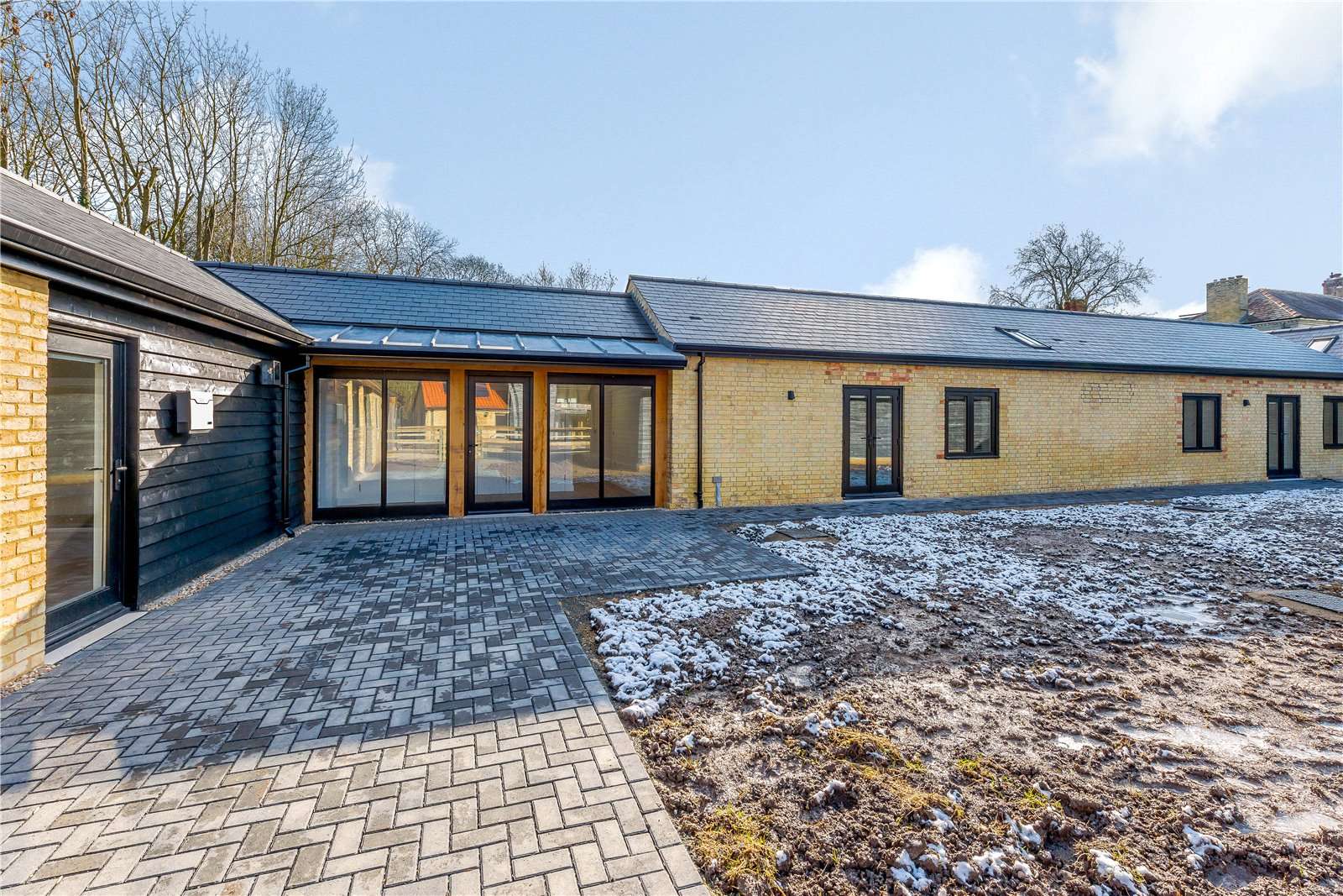 Granhams Barns, Granhams Road, Great Shelford, CB22 5JX New homes to