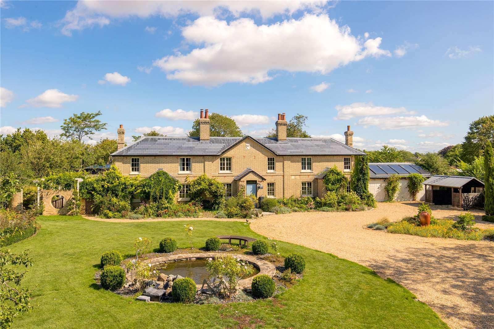 Comberton Road, Barton, Cambridge, Cambridgeshire, CB23 7BA Property