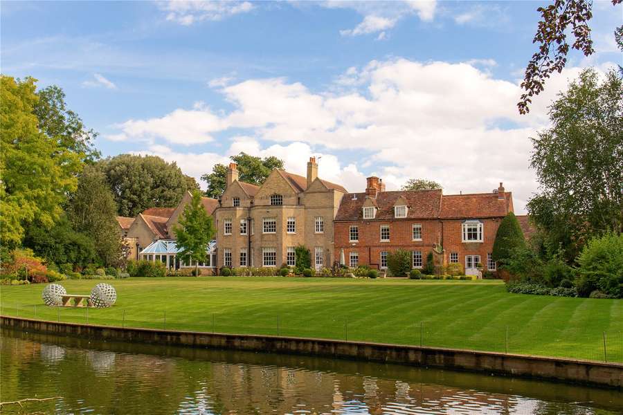 Abbey Street, Ickleton, Saffron Walden, Essex, CB10 1SS Property for sale Savills