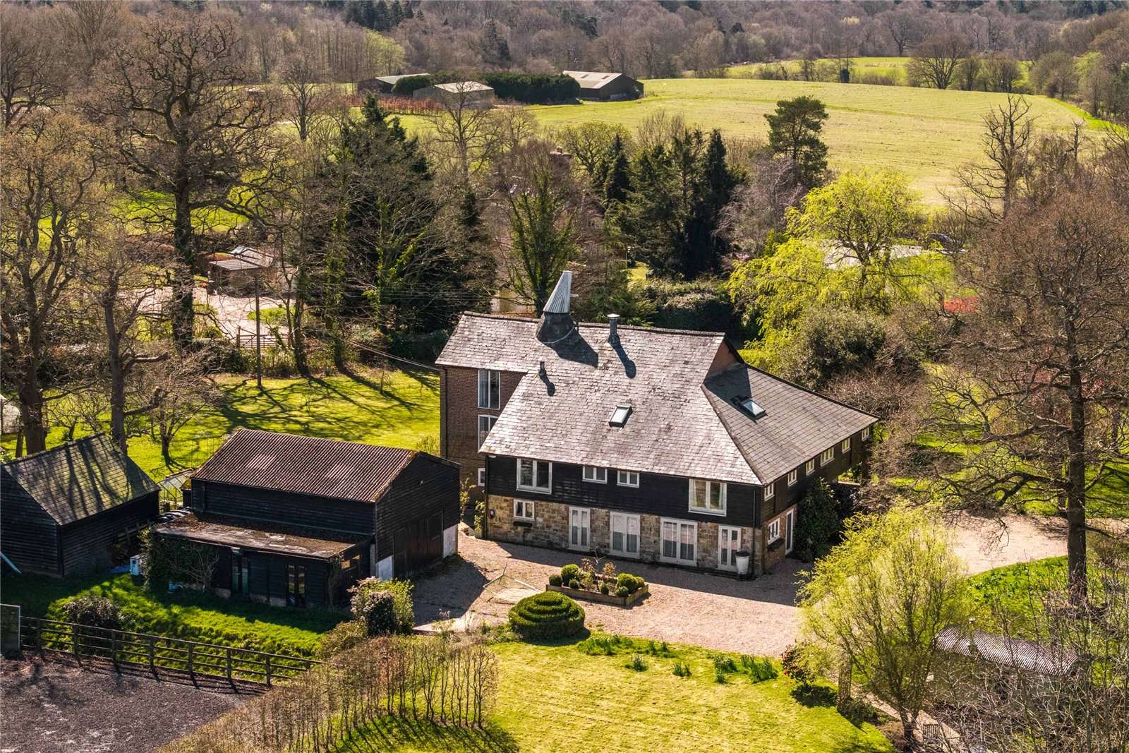 Sponden Lane, Sandhurst, Cranbrook, Kent, TN18 5NP | Property for sale | Savills